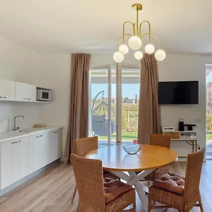  Apartment Le Aromatiche